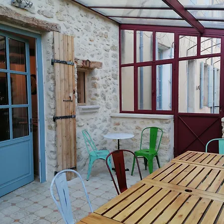 Holiday home Croassecorbeau Maison De Famille Au Pied Du Ventoux