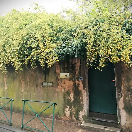 Croassecorbeau Maison De Famille Au Pied Du Ventoux Holiday home Malaucene